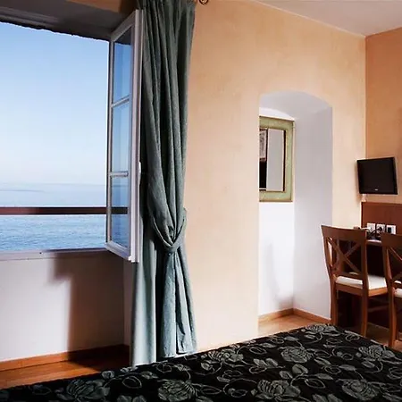 Hotel Posta Vecchia Bastia (Corsica)